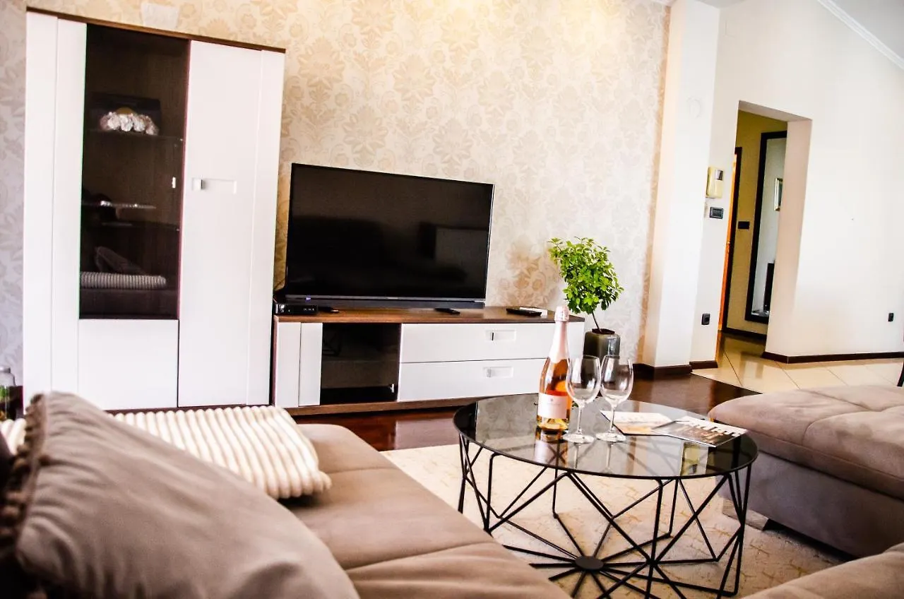 Apartments Kraljic 자다르