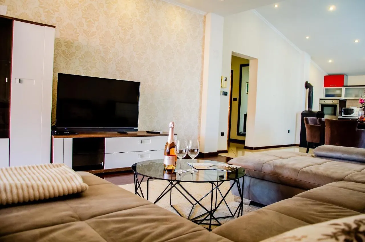 Apartments Kraljic Zadar 0*,